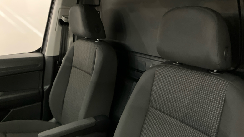 Volkswagen Caddy Maxi Caddy Cargo Maxi C20 Diesel 2.0 TDI 102PS Commerce Plus Van [Tech Pack]